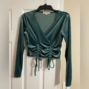 Juniors V Neck Crop top